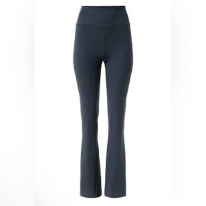 Girlfriend Collective Navy Compressive Flare Legging - Size XS